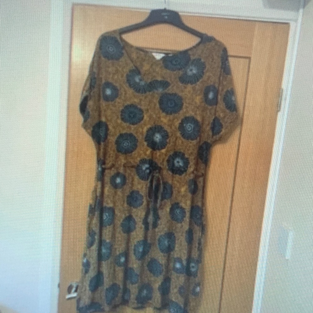 Elegant Patterned Mini Dress in Brown and Blue